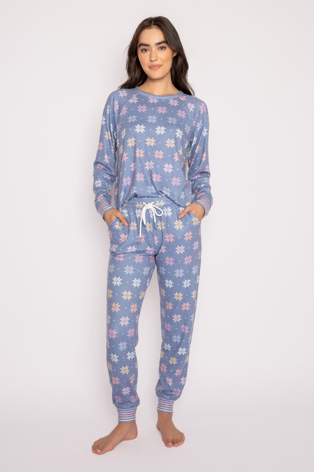 Mountain Love Snowflakes Banded Pant