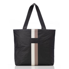 Le Voyageur Day Tripper Tote