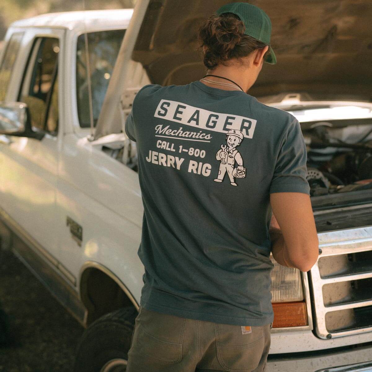 Jerry Rig Navy Tee
