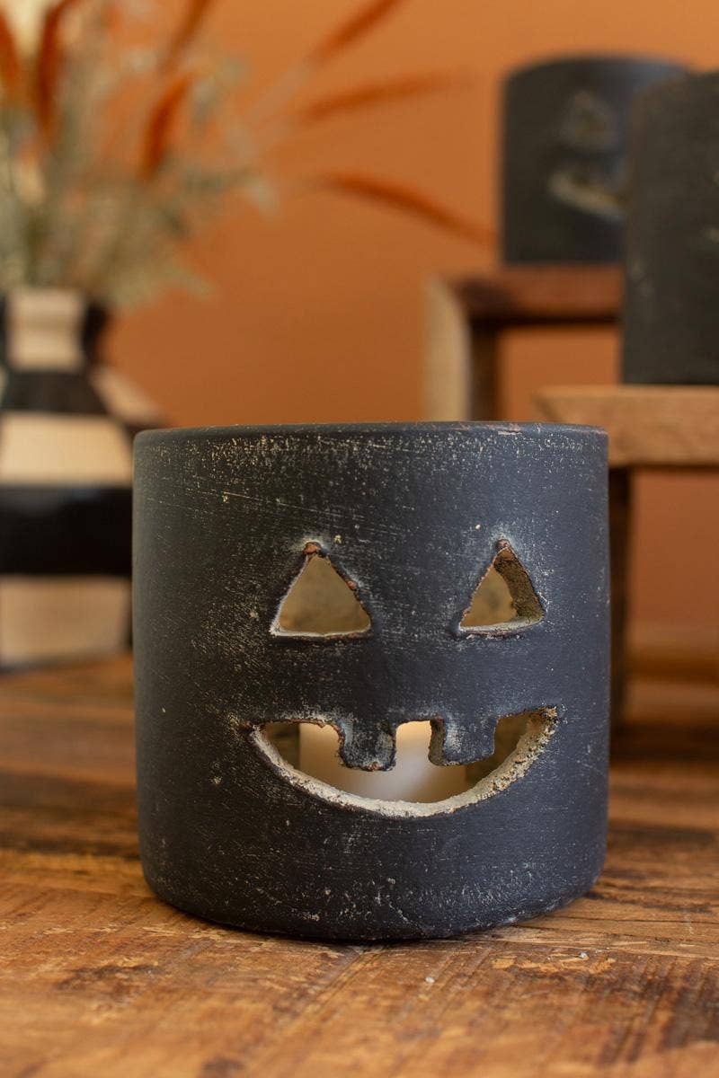 Black Clay Jack - O - Lantern Hurricane