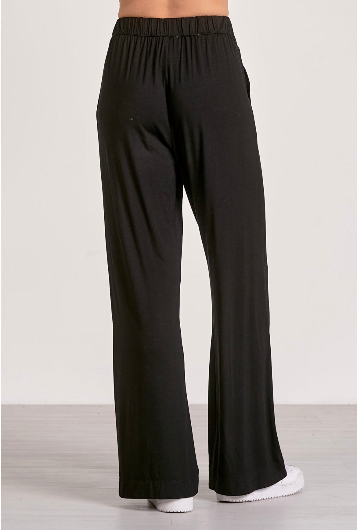 Jolie Black Pull-On Pant