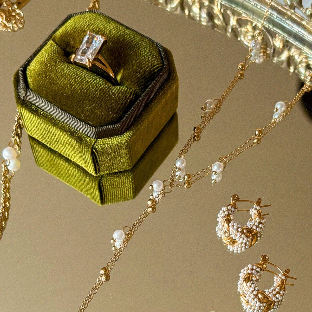 Amalfi Pearl Lariat