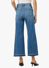 Mia Well Done Wide Leg Jeans