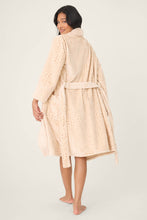 Luxe Plush Champagne Leopard Robe