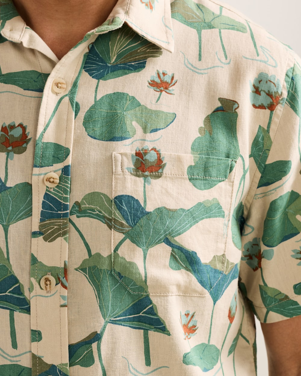 Shoreline Lily Pad Linen Button-Up