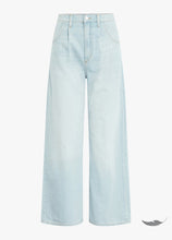 Pleated Wide Leg Ankle Jeans