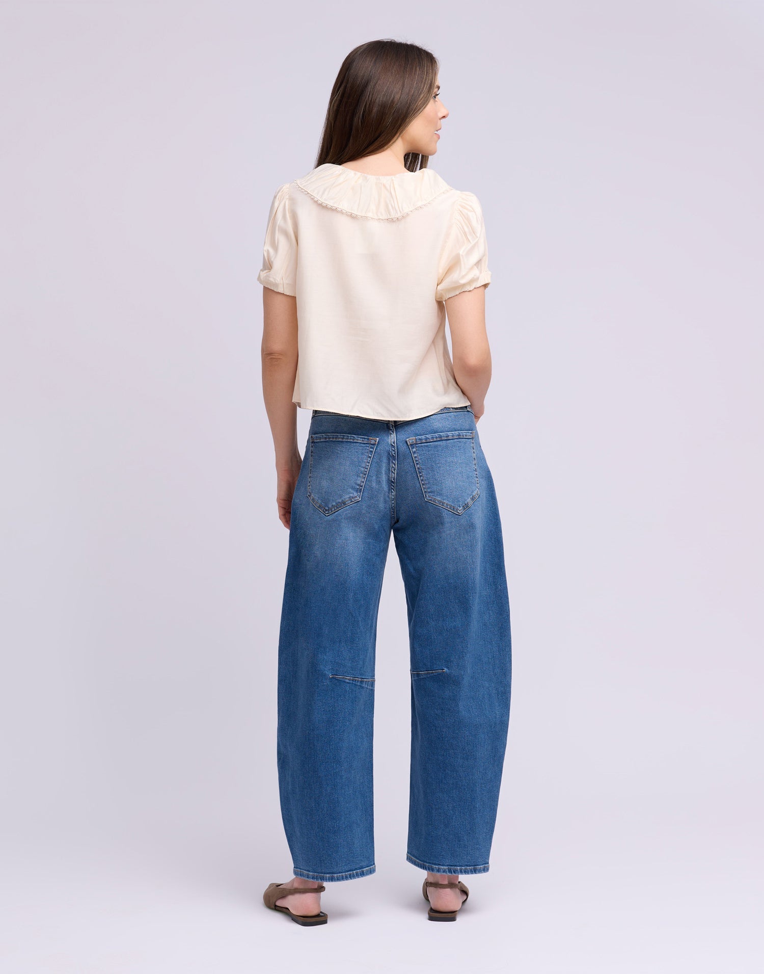 Malia Emmanuelle Barrel Jeans