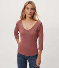 Angelina Shine V 3/4 Sleeve Tee