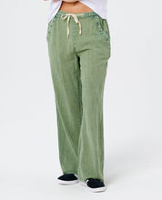Classic Surf Wide-Leg Sage Pant