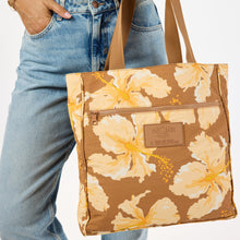 Taha'a Toffee Keep It Light Daily Tote