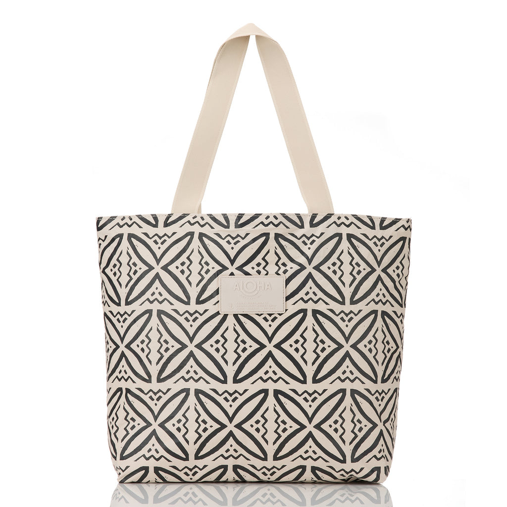 Pacifika Black / Sandstone Day Tripper Tote