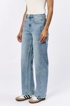 Tommy Arctic Straight Leg Jean