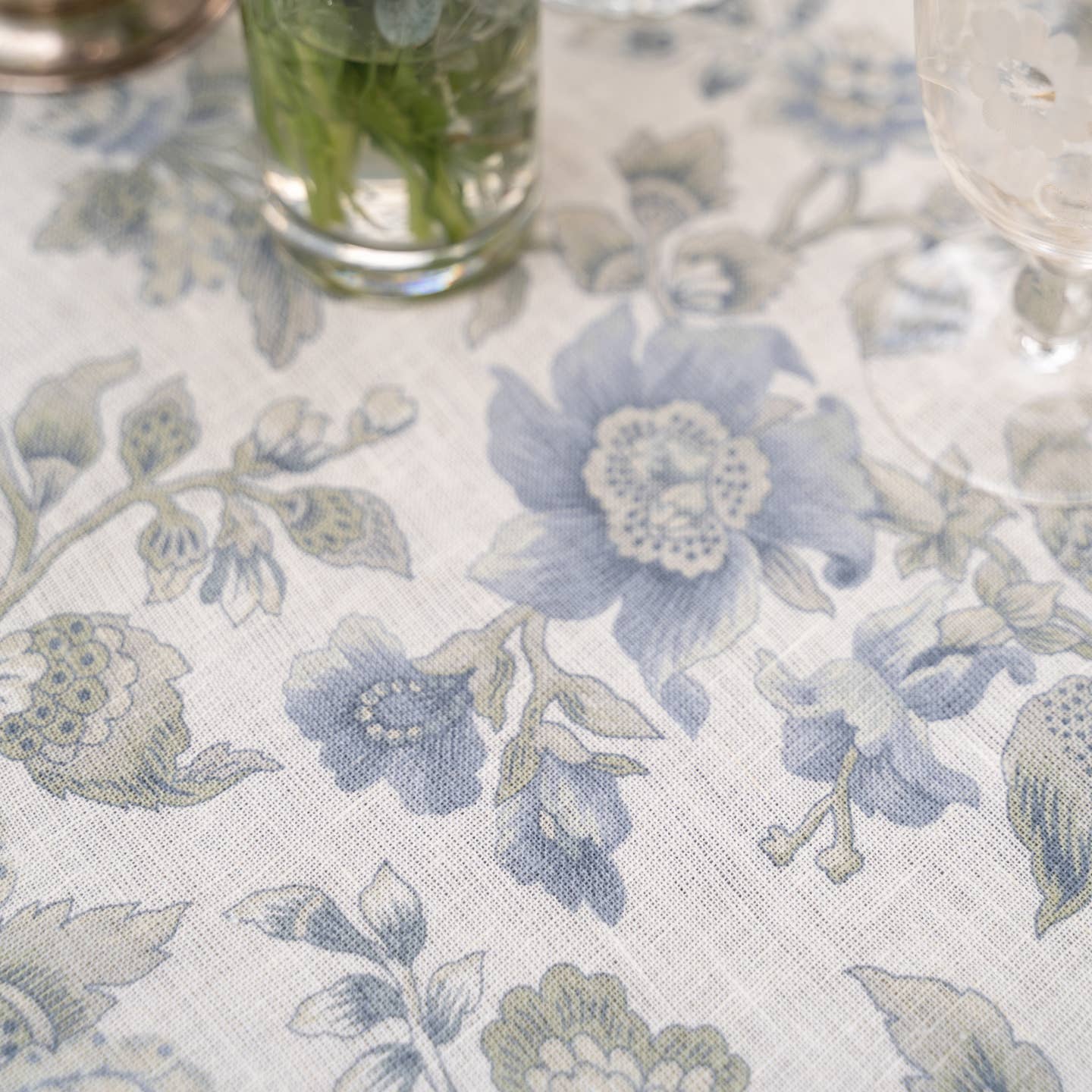 Concerto Linen Tablecloth