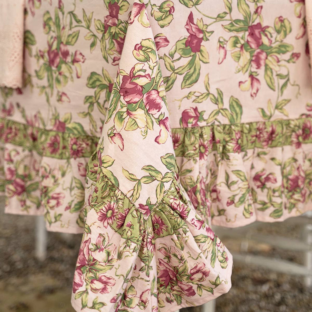 Sweet Pea Ruffle Dining 60"x90" Tablecloth