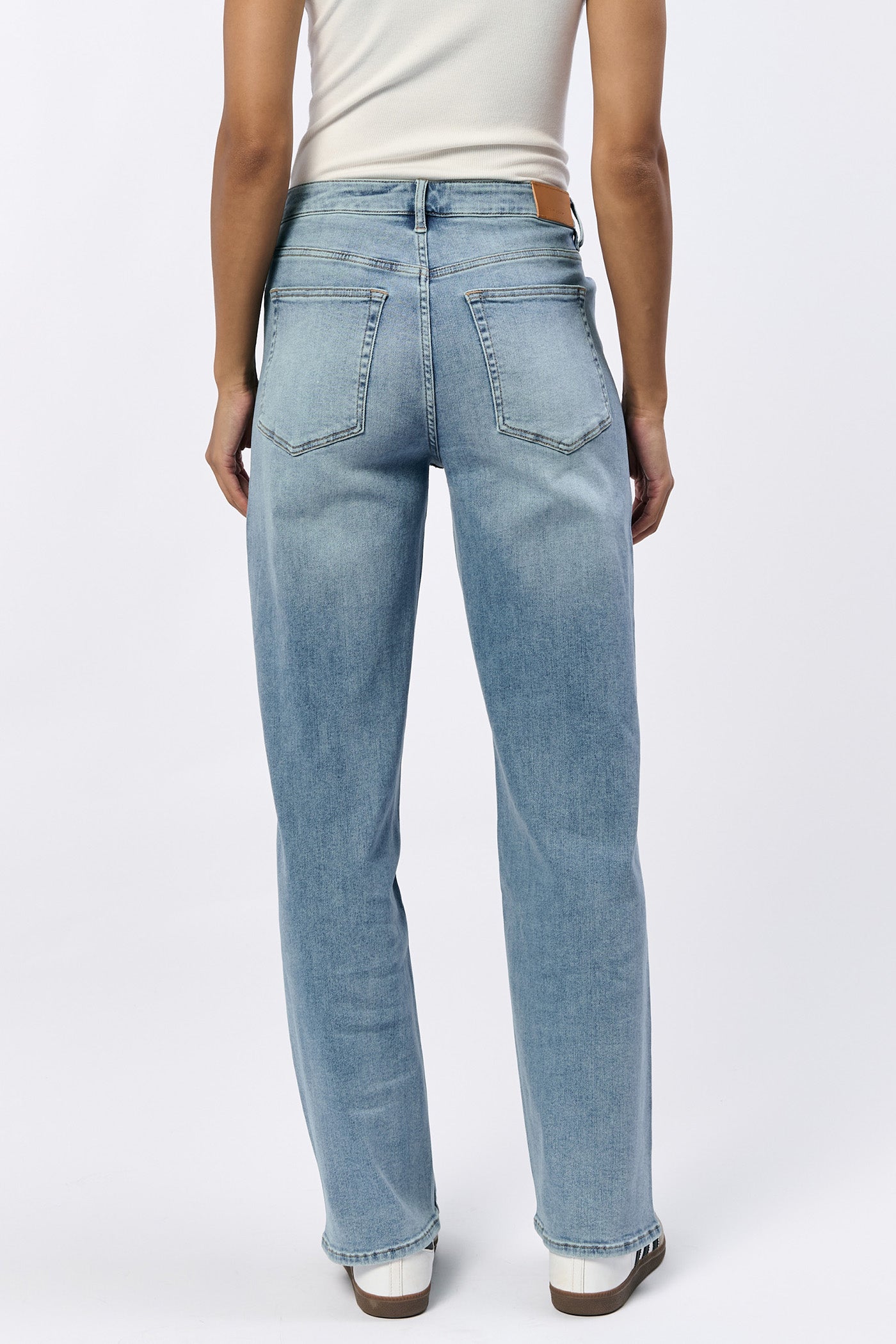 Tommy Arctic Straight Leg Jean