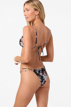 Bali Floral Cayo Tri-Top