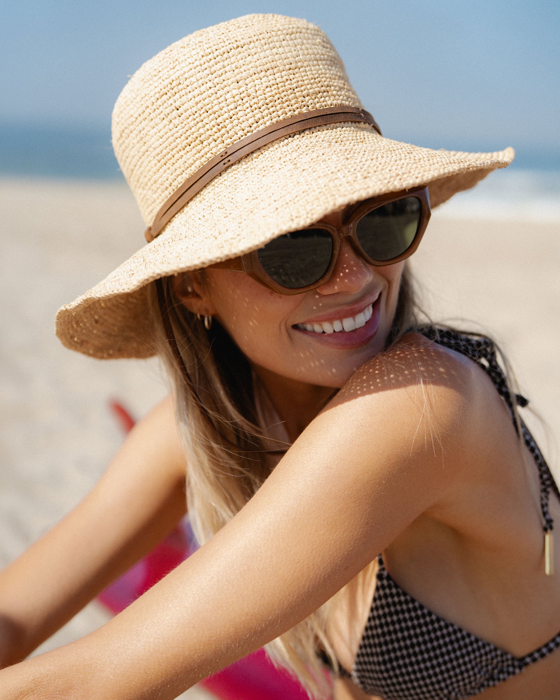 Bondi Packable Raffia Bucket Hat