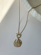 Sol Shell Gołd Necklace