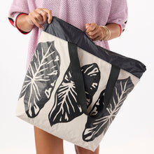 Kalo Black Day Tripper Tote