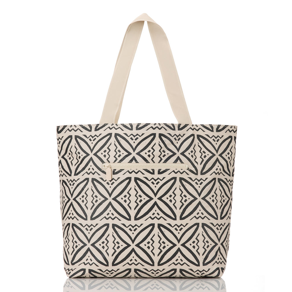 Pacifika Black / Sandstone Day Tripper Tote