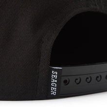 Los Rios Black Snapback