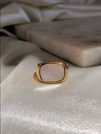 Vintage Shell Ring